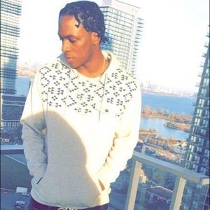 Meet your Posher, Akeem